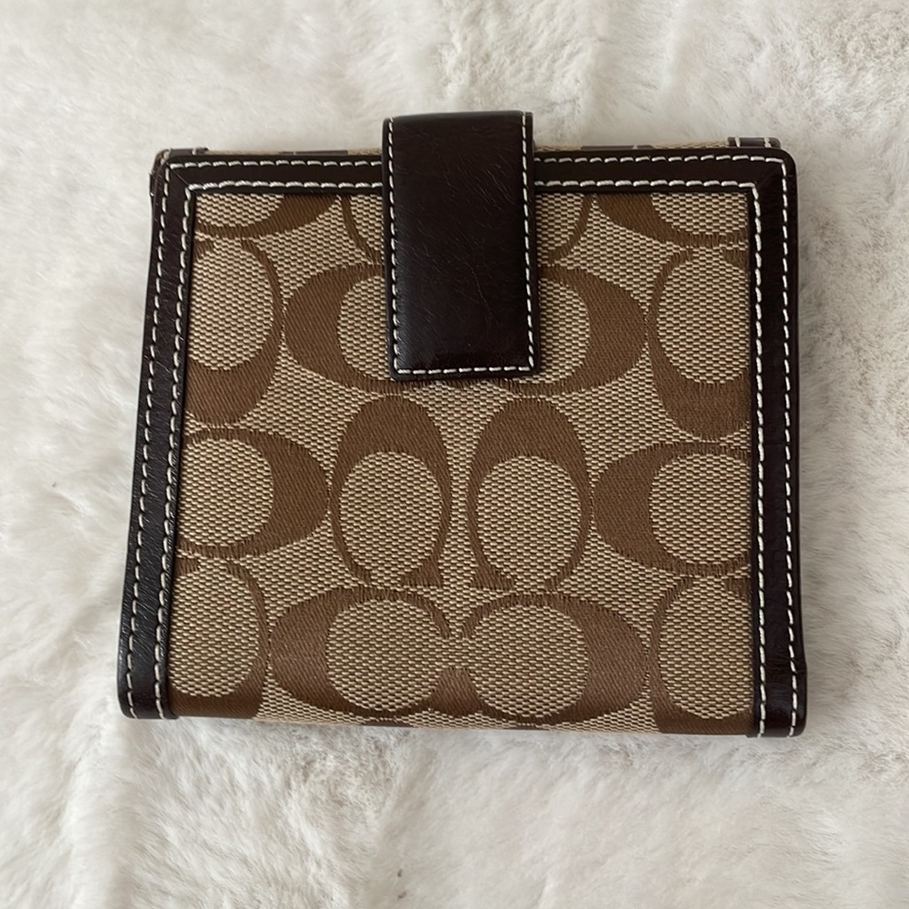Coach Authentic Bi-Fold Wallet - Picture 2 of 6